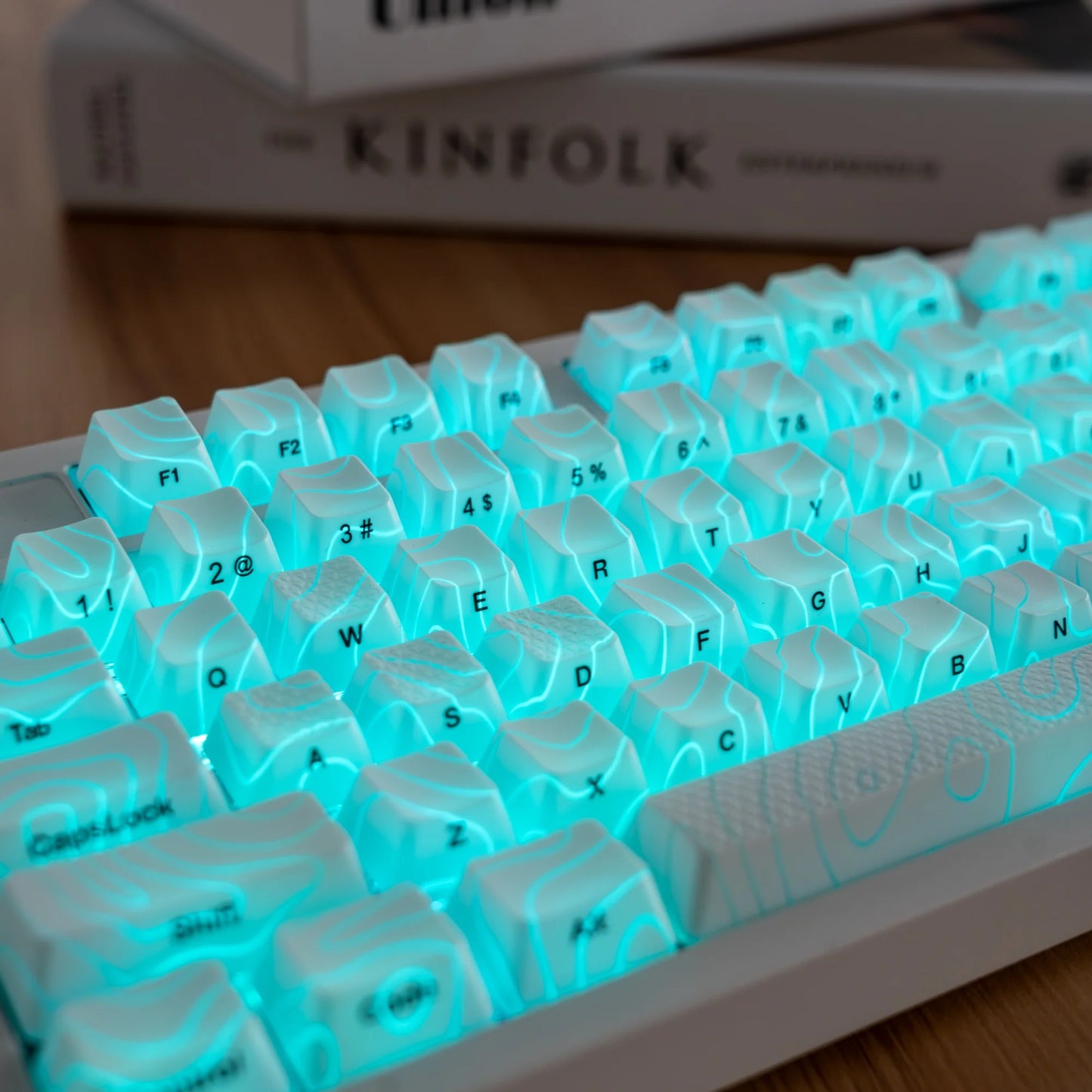 XVX 地形新版圖案透光 OEM 輪廓 IMD 技術鍵帽套裝 118 鍵